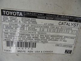 2004 Toyota Tacoma SR5 White Xtra Cab 2.7L AT 2WD #Z21562